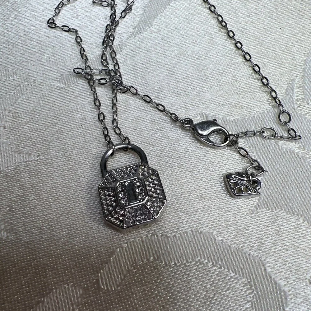 Vintage‎ Swarovski Lock Pendant Necklace/-/Ladies 33